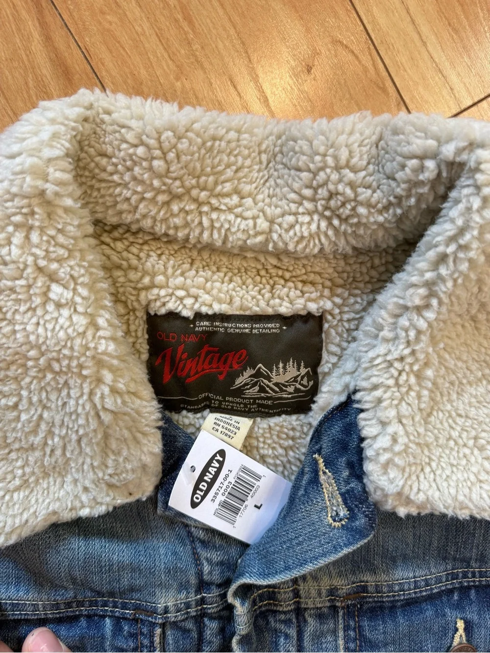 Old Navy Vintage Sherpa Lined Denim Jacket Mens L Blue Trucker NWT